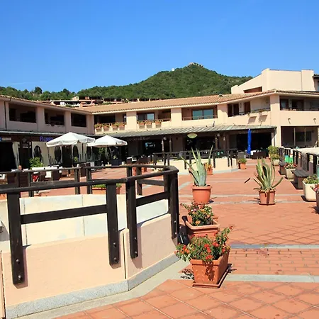 Apartamento 3-bedroom In Sardinia